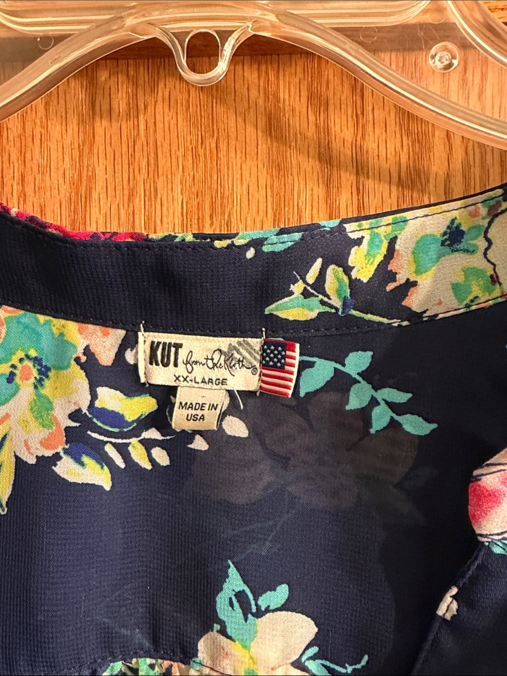 Kut from the Kloth Navy Floral Button-Up Blouse - Picture 2 of 5